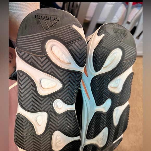 Adidas 700 Wave Runner - Picture 7 of 8